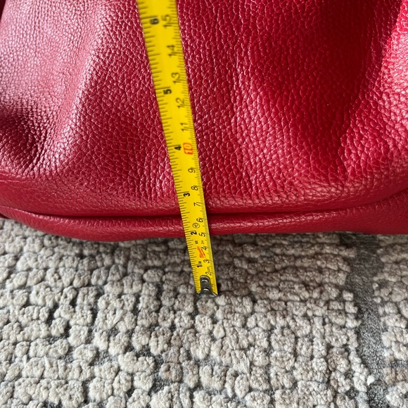 Dooney & Bourke Pebble Grain Logo Lock Women's Shoulder Bag Without Pouch-Red - Picture 12 of 12